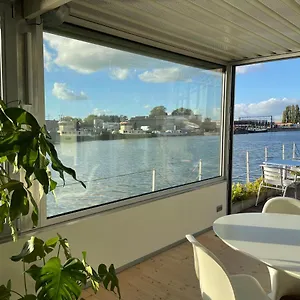 Bateau-hôtel Le Grand Bordeleau, Gand