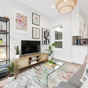 Charming 3br In A Lovely Neighborhood Homestay